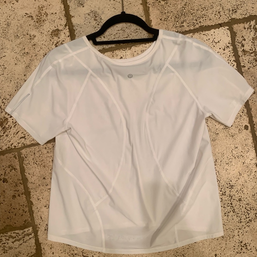 Lilulemon workout shirt